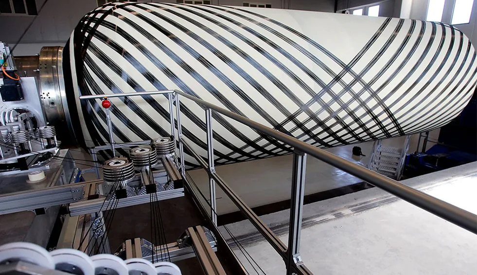 Filament winding of the P80 solid rocket motor