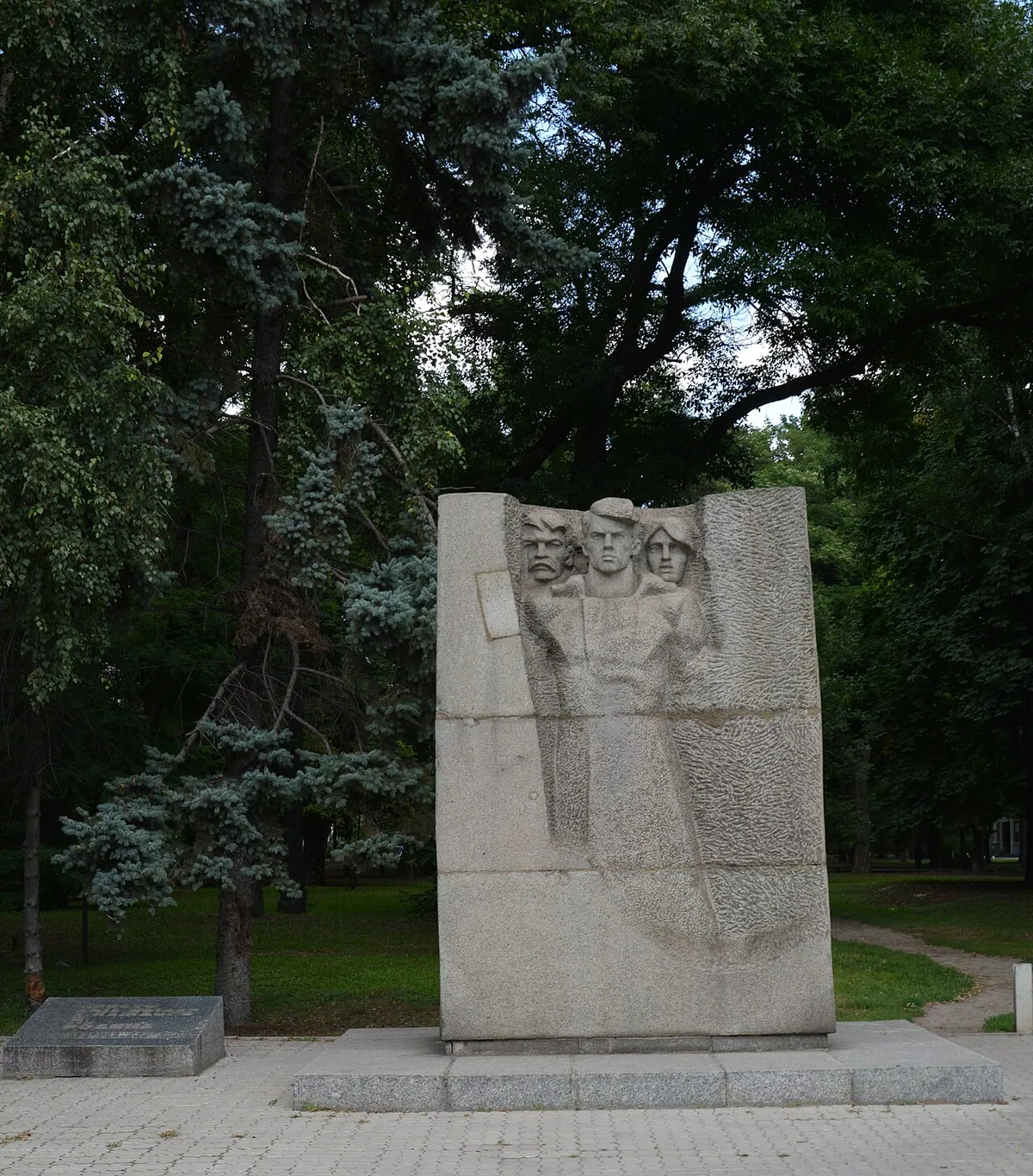 Dnipropetrovs'k Pushkina-Savchenka Peretyn Stela Savchenko (YDS 5743)